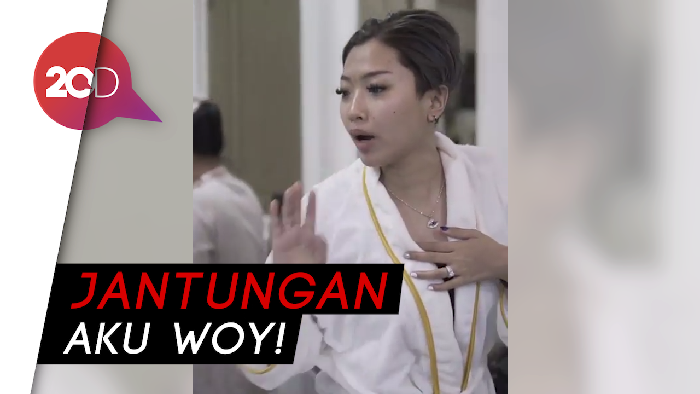 Kocak! Viral Facial Peletak Peletok yang Bikin Pasien Histeris