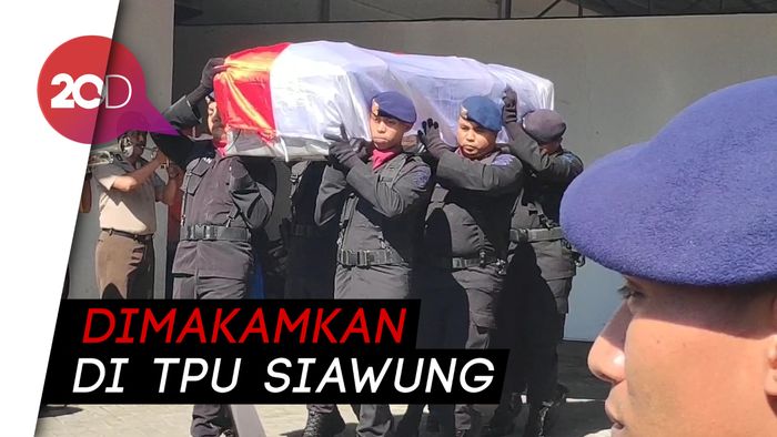 Tiba di Bandara Makassar, Briptu Hedar Akan Dimakamkan di Samping Makam Kakeknya
