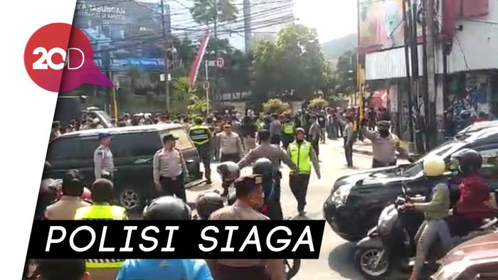 Demo Berujung Keributan di Malang, Sejumlah Jalan Ditutup