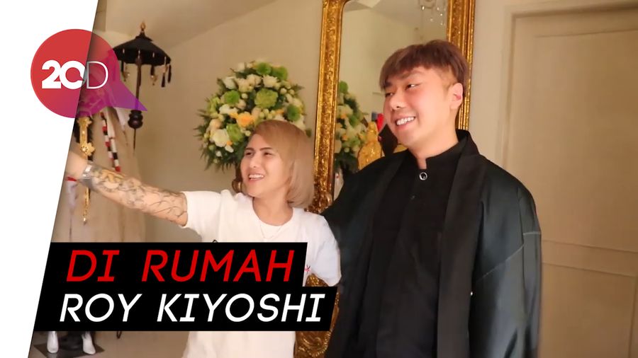 Lihat Koleksi Teddy Bear Roy Kiyoshi, Evelyn: Nikah Yuk!