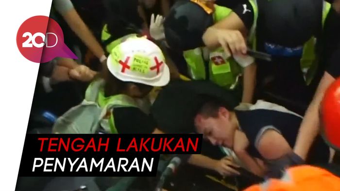 Pendemo Tangkap Pria Diduga Polisi Penyusup ke Massa Aksi