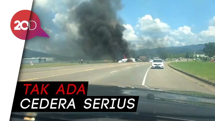 Detik-detik Penumpang Pesawat Cessna Terbakar Selamatkan Diri
