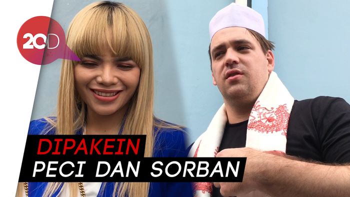 Lucu! Begini Pertemuan Pertama Pacar Bule dengan Ayah Dinar Candy