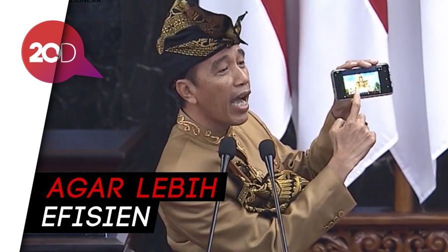 Tunjukkan HP, Jokowi Sentil Eksekutif yang Studi Banding ke LN