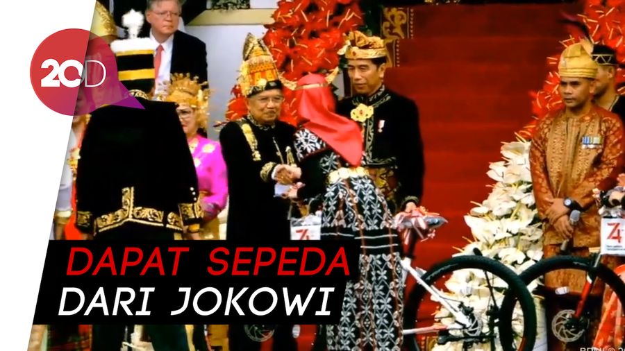Ini Pemenang Baju Adat Terbaik HUT Ke-74 RI di Istana