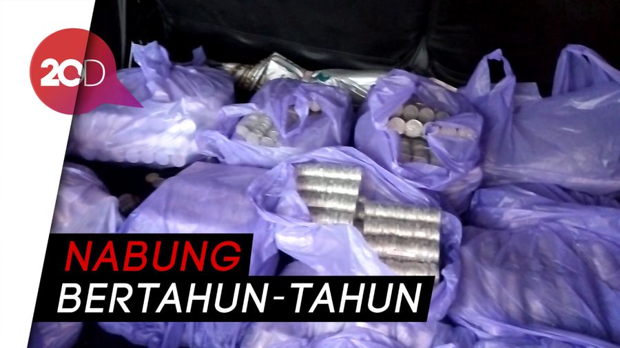 Pasutri Ini Bawa Seabrek Uang Koin untuk Daftar Haji