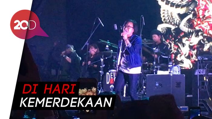 Ari Lasso Doakan Kemerdekaan Ahmad Dhani