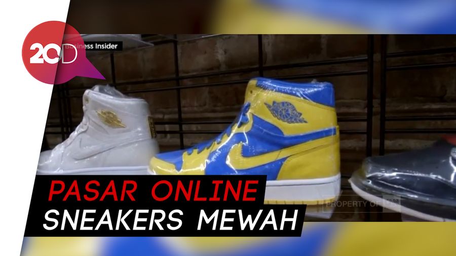 Koleksi Sneakers, Investasi Kekinian Anak Muda