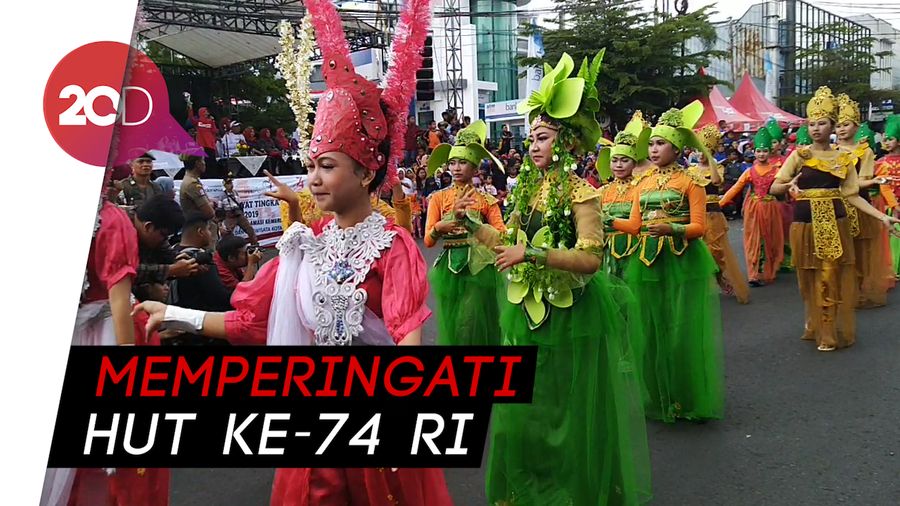 Melihat Semaraknya Pawai Alegoris di Kota Banjar
