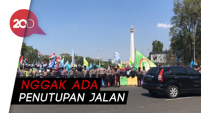Ada Aksi Buruh, Lalin di Sekitar Istana Merdeka Tersendat