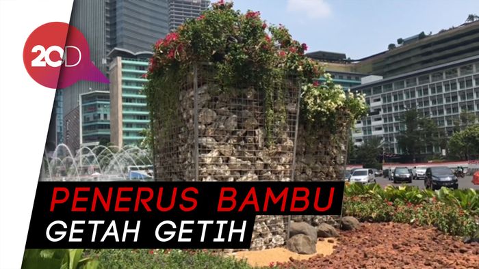 Instalasi Batu Gabion Mejeng di Bundaran HI