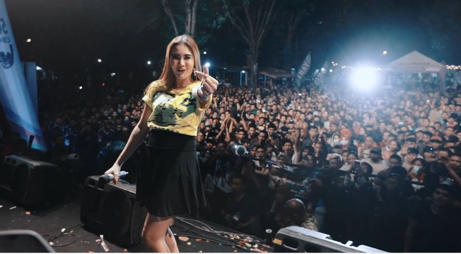 Sorak Sorai Warga Sidoarjo di Bluecore Yamaha Motor Show