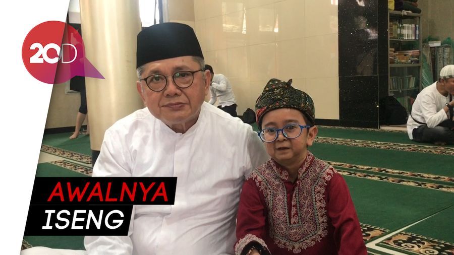 Keinginan Daus Mini Ajak Ayahnya Masuk Islam Tercapai