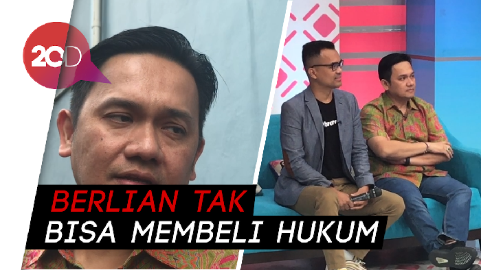 Dilaporkan Balik Hotman Paris, Nyali Farhat Abbas Tak Ciut