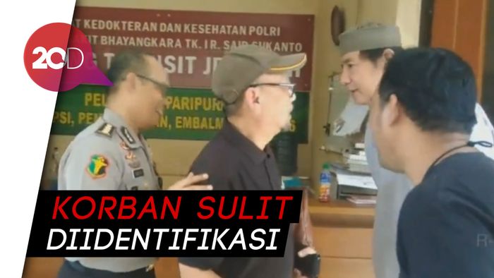 Keluarga Korban Pembakaran dalam Mobil Datangi RS Polri untuk Tes Antemortem