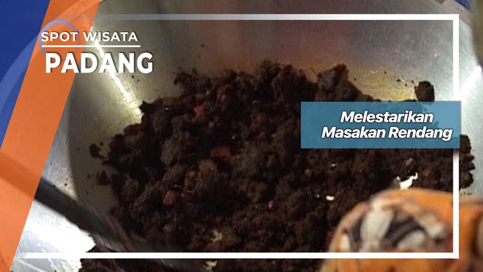 Melestarikan Masakan Rendang Padang