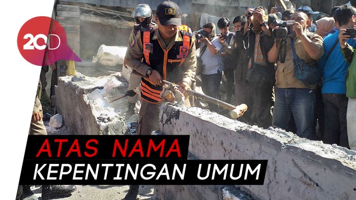 Meski Mendapat Penolakan, Pemkot Surabaya Bongkar Tembok yang Blokir Jalan Raya 