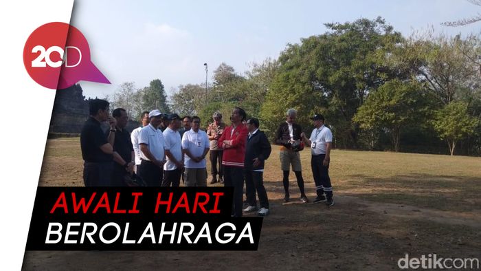 Jokowi Sepedaan di Kawasan Candi Borobudur