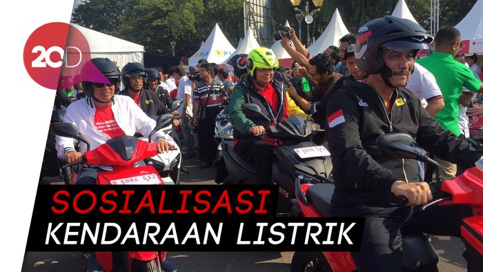 Budi Karya Hingga Luhut Konvoi Motor Listrik