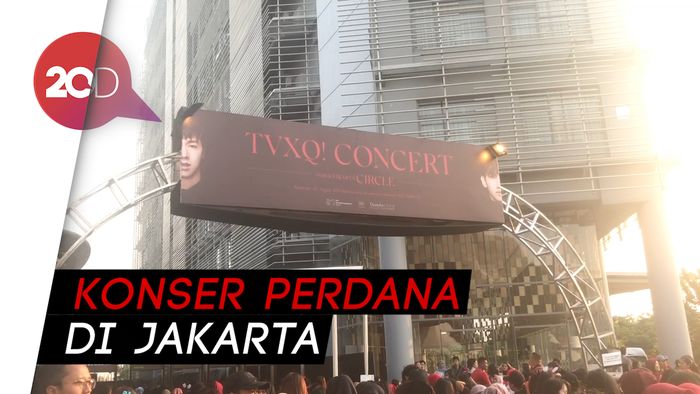 Mantul! Fans Papua hingga Luar Negeri Ikut Nonton Konser TVXQ 