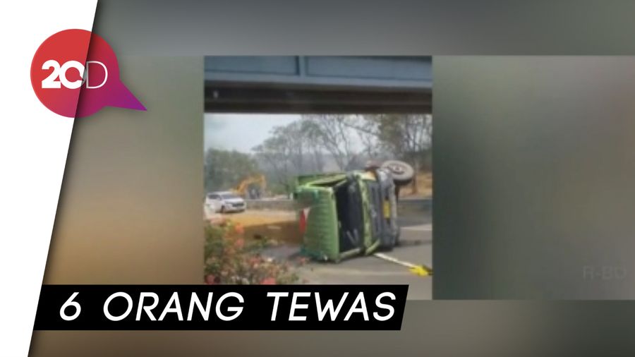 Tabrakan Beruntun di Tol Cipularang Libatkan 16 Kendaraan