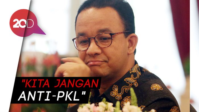 Anies: New York Punya Pengelolaan PKL Terbaik di Trotoar