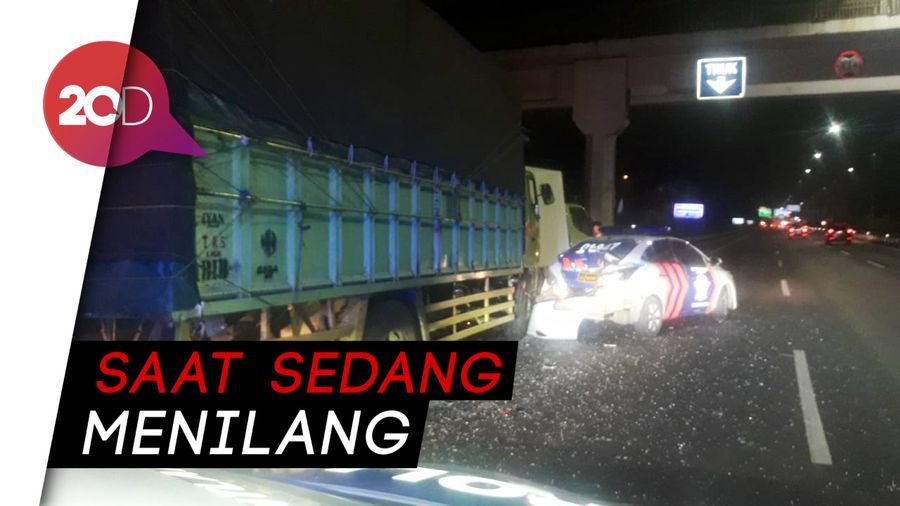  Sopir Truk Ngantuk Tabrak Mobil Patroli, 1 Polisi Tewas