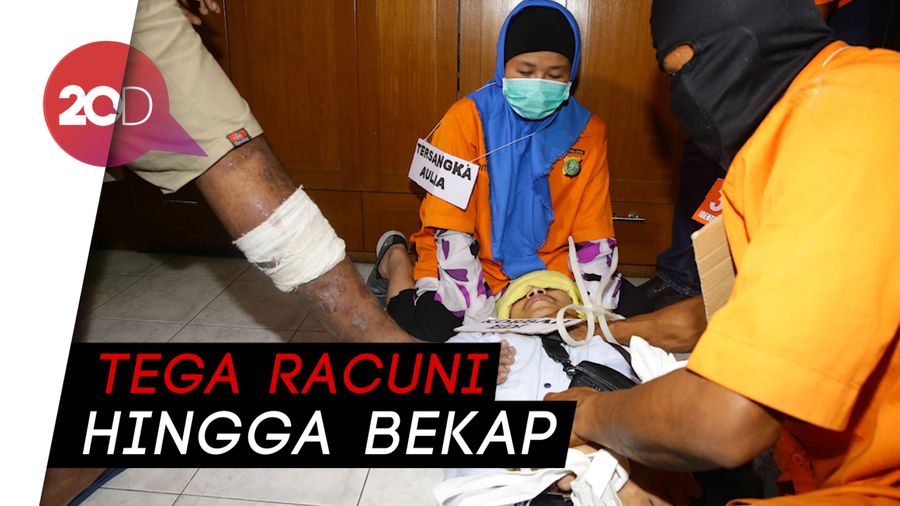 Dinginnya Aulia Saat Peragakan Cara Bunuh Suami dengan Handuk