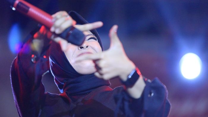 Kotak Beraksi di Toyota Avanza-Veloz Sebangsa Surabaya