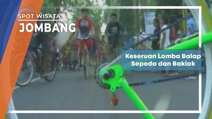 Keseruan Lomba Balap Sepeda dan Bakiak, Jombang