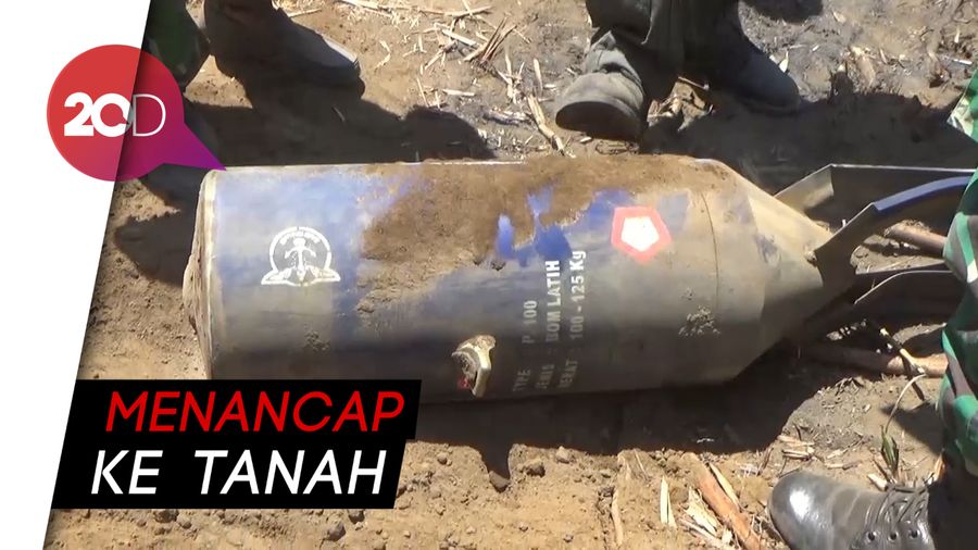 Bom Latih Sukhoi Jatuh di Kebun Tebu Lumajang