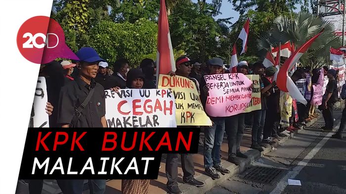Massa di Surabaya Gelar Aksi Dukung Revisi UU KPK