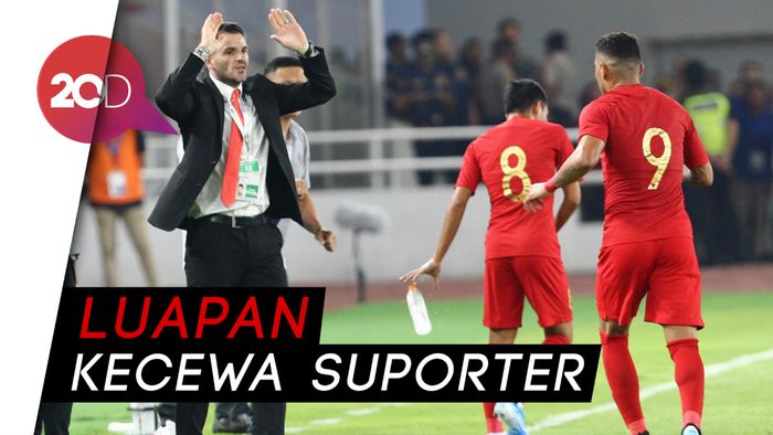 Andritany Cs Dicemooh Suporter, Ini Reaksi Coach Simon