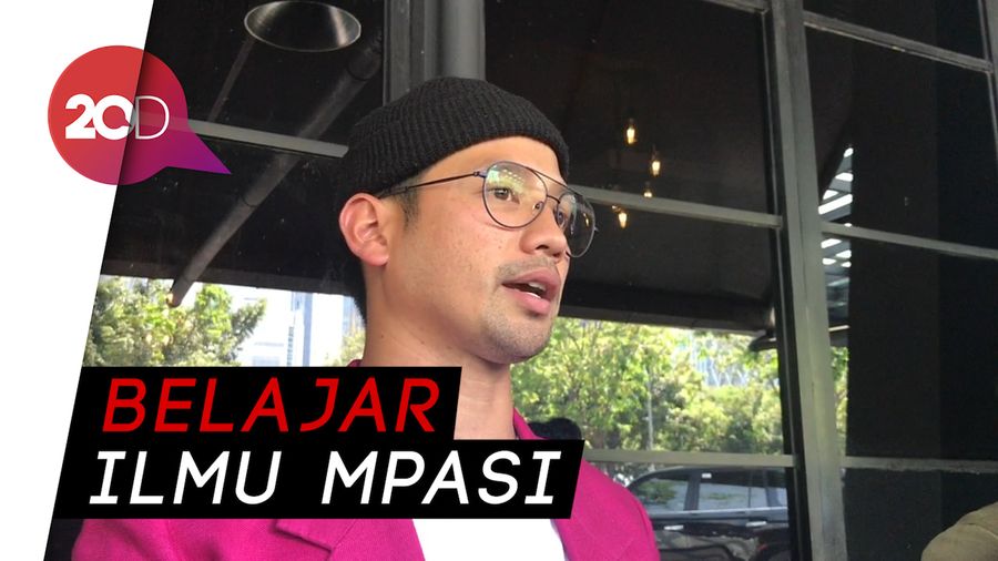 Keseruan Tarra Budiman Jadi Ayah ASI untuk Putrinya