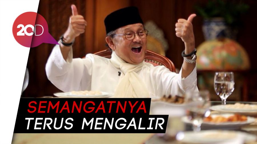  Indroyono Soesilo: BJ Habibie Bapak Teknologi Dunia