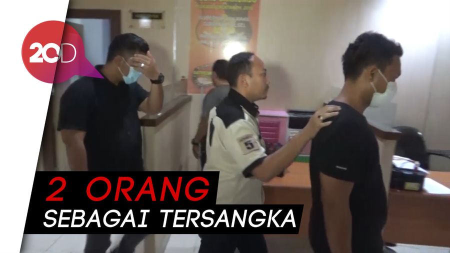 Rampas Paksa Mobil dengan Aniaya, 4 Debt Collector Dibekuk