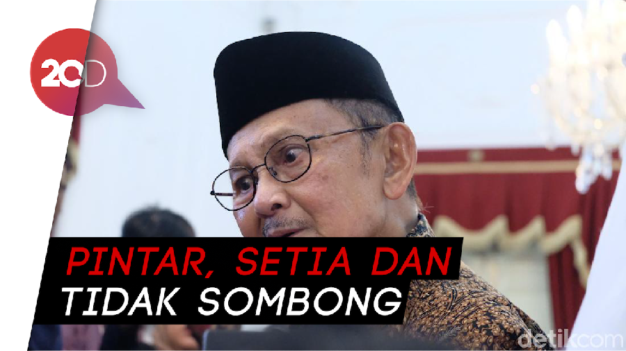 Antusiasme Warga Tunggu Jenazah BJ Habibie ke Peristirahatan Terakhir
