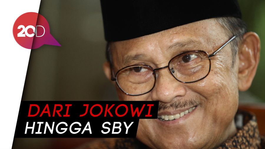 Karangan Bunga Memadati Rumah Duka BJ Habibie