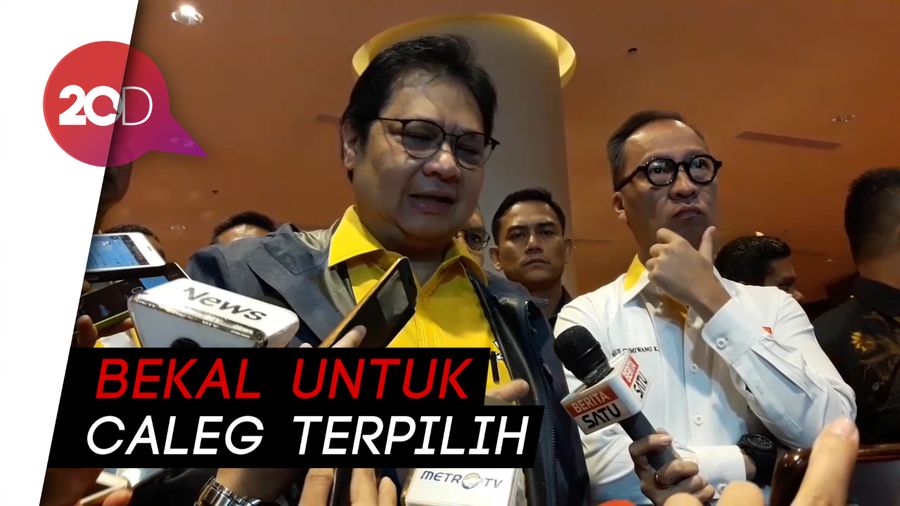 Airlangga Beri Pembekalan ke Caleg Golkar, Tak Bahas Munas