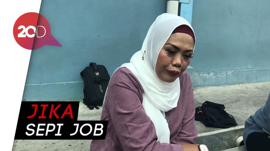 Elly Sugigi Siap Jadi Asisten Rumah Tangga Lagi