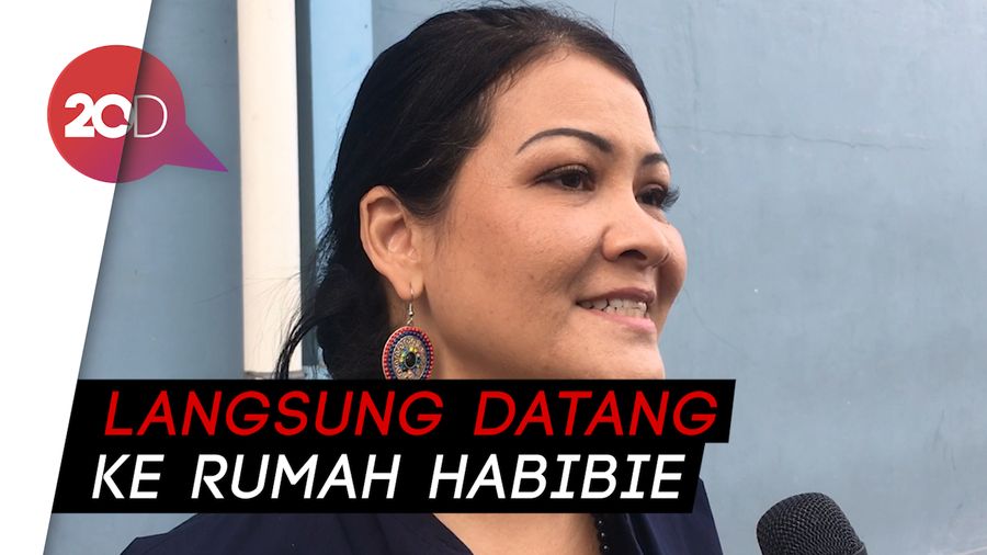 Makam Habibie Berjubel Peziarah Selfie, Melanie Subono Ajak ke Tahlilan