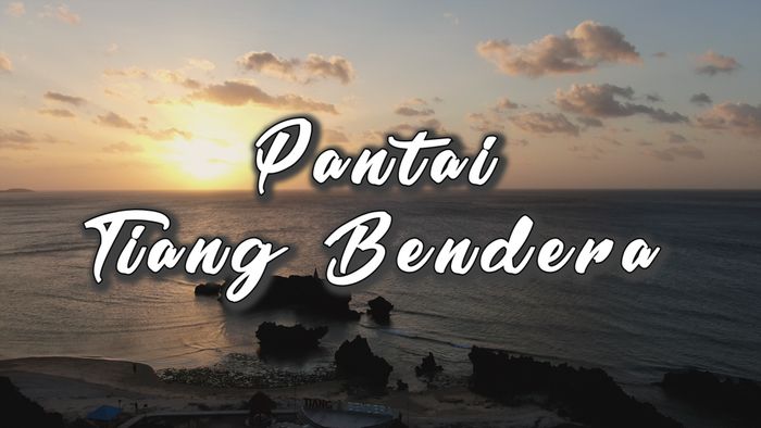 Pantai dengan Tiang Bendera Kuno Ada di Pulau Rote!