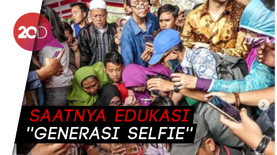 Sentilan Anggun C. Sasmi Soal Ramai Selfie di Makam BJ Habibie