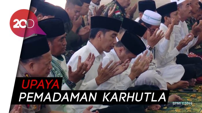 Riau Dikepung Asap, Jokowi Gelar Salat Minta Hujan 