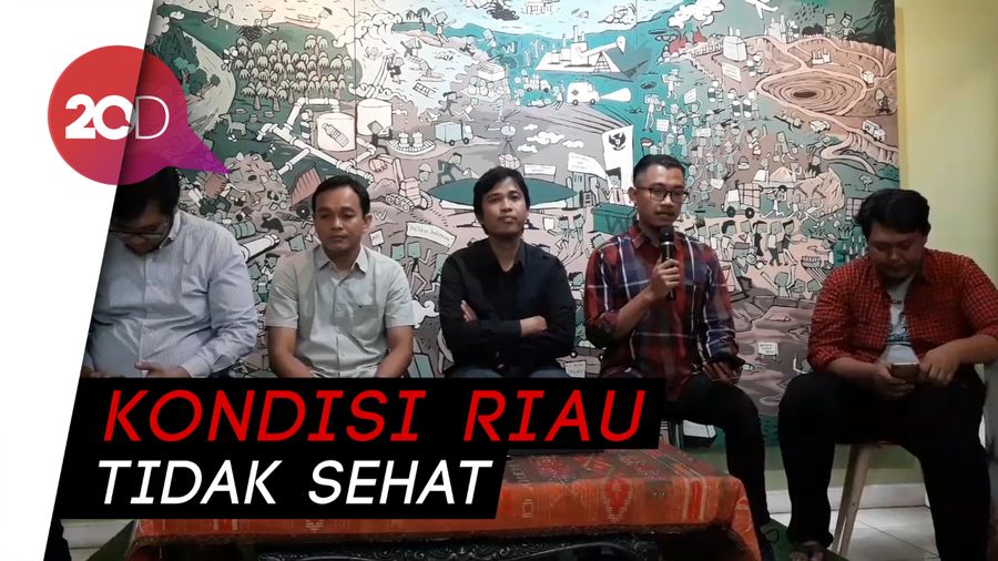 Walhi Sindir Jokowi yang Tak Pakai Masker Pantau Riau