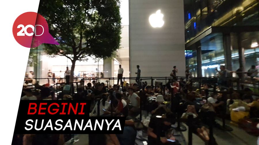 Apple Tutup Gate, Ratusan Orang Menginap di Apple Orchard