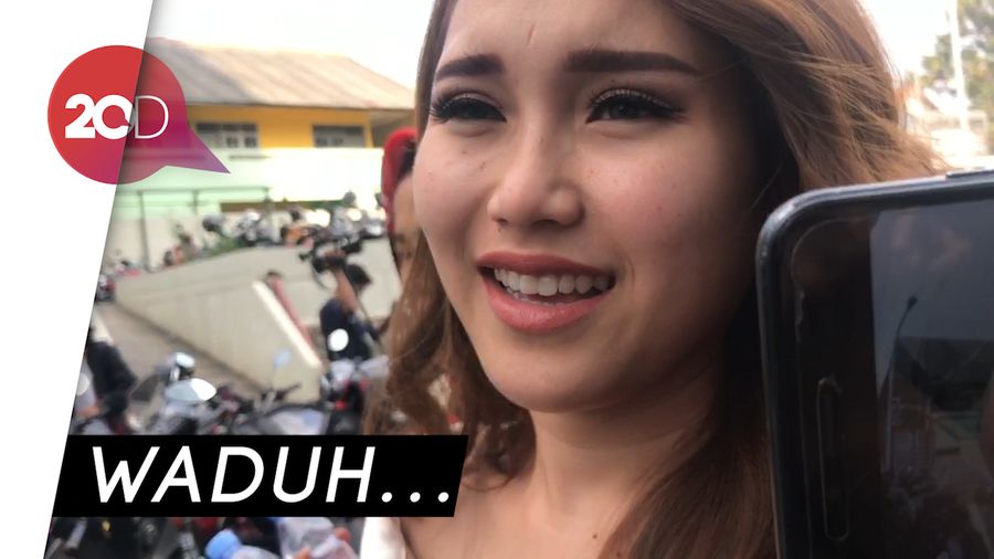 Reaksi Ayu Ting Ting Ditanya soal Ayahnya Nyindir Nagita Slavina