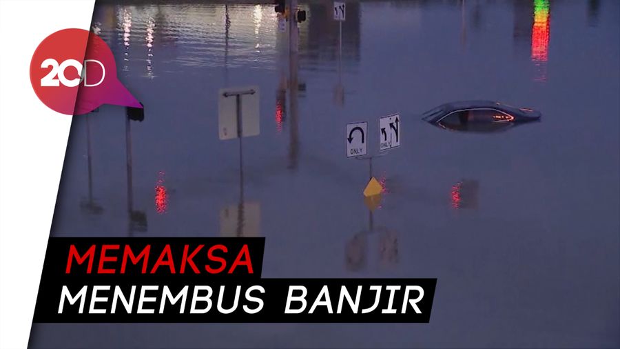 Pria Tenggelam Dalam Mobil Akibat Menembus Banjir di Texas