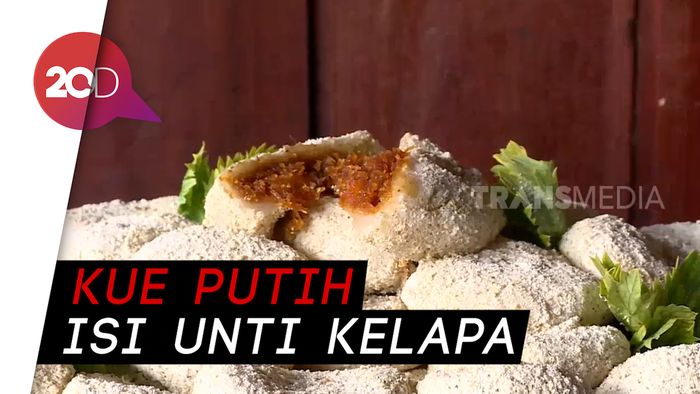 Yuk, Intip Proses Pembuatan Kue Khasma Khas Riau!