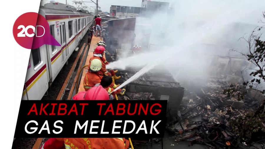 Kebakaran di Kedoya Bikin Jadwal Kereta Terganggu!